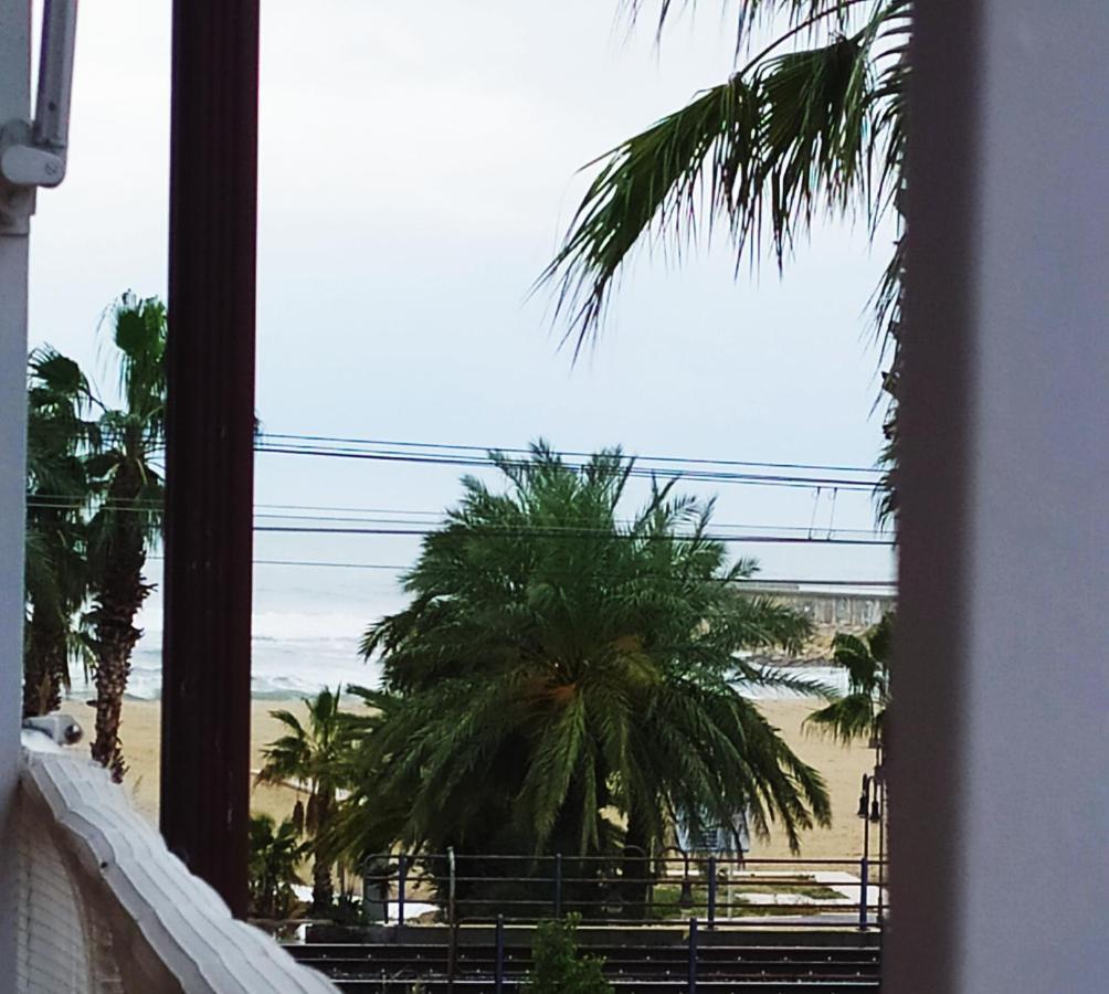 Encantador Apartamento Frente A La Playa De Bara Roda de Bará エクステリア 写真