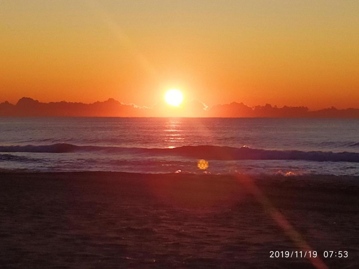 Encantador Apartamento Frente A La Playa De Bara Roda de Bará エクステリア 写真